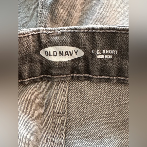Old Navy OG High Rise Gray Distressed Jean Shorts 8 - Picture 5 of 6